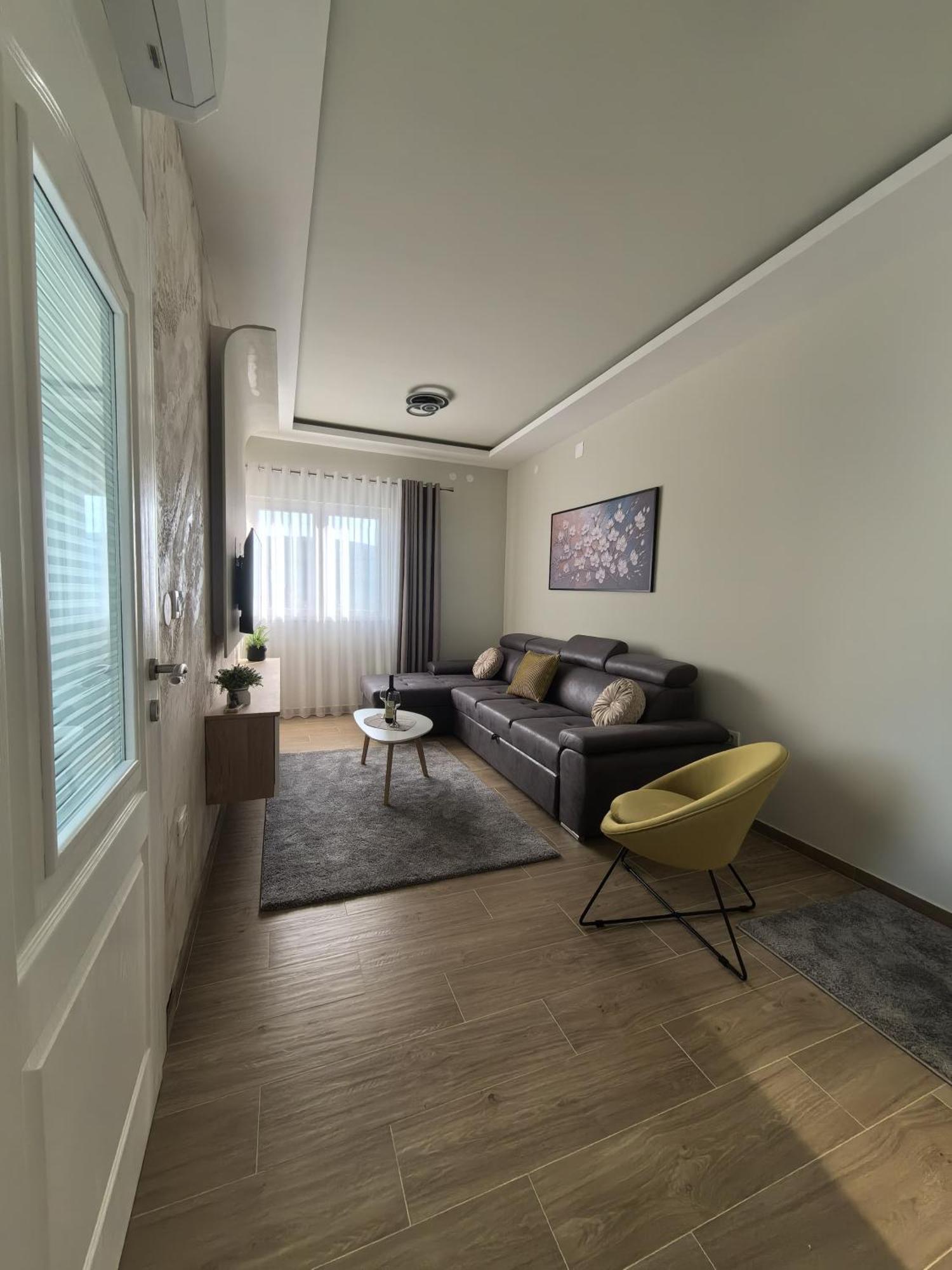 Sunny Hill - Parking - Fenced Garden - Luxury Loft Apartman Kotor Kültér fotó