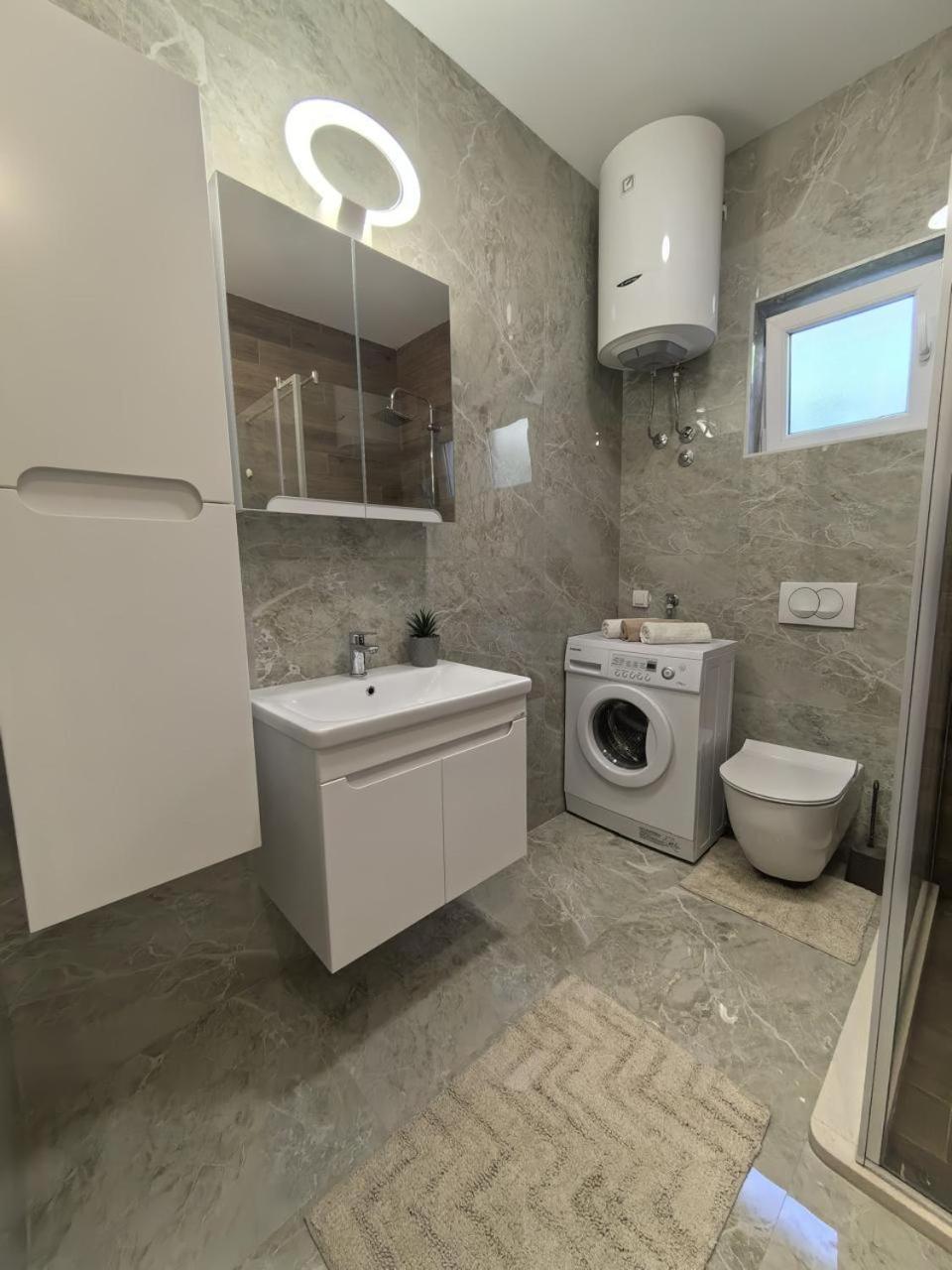 Sunny Hill - Parking - Fenced Garden - Luxury Loft Apartman Kotor Kültér fotó
