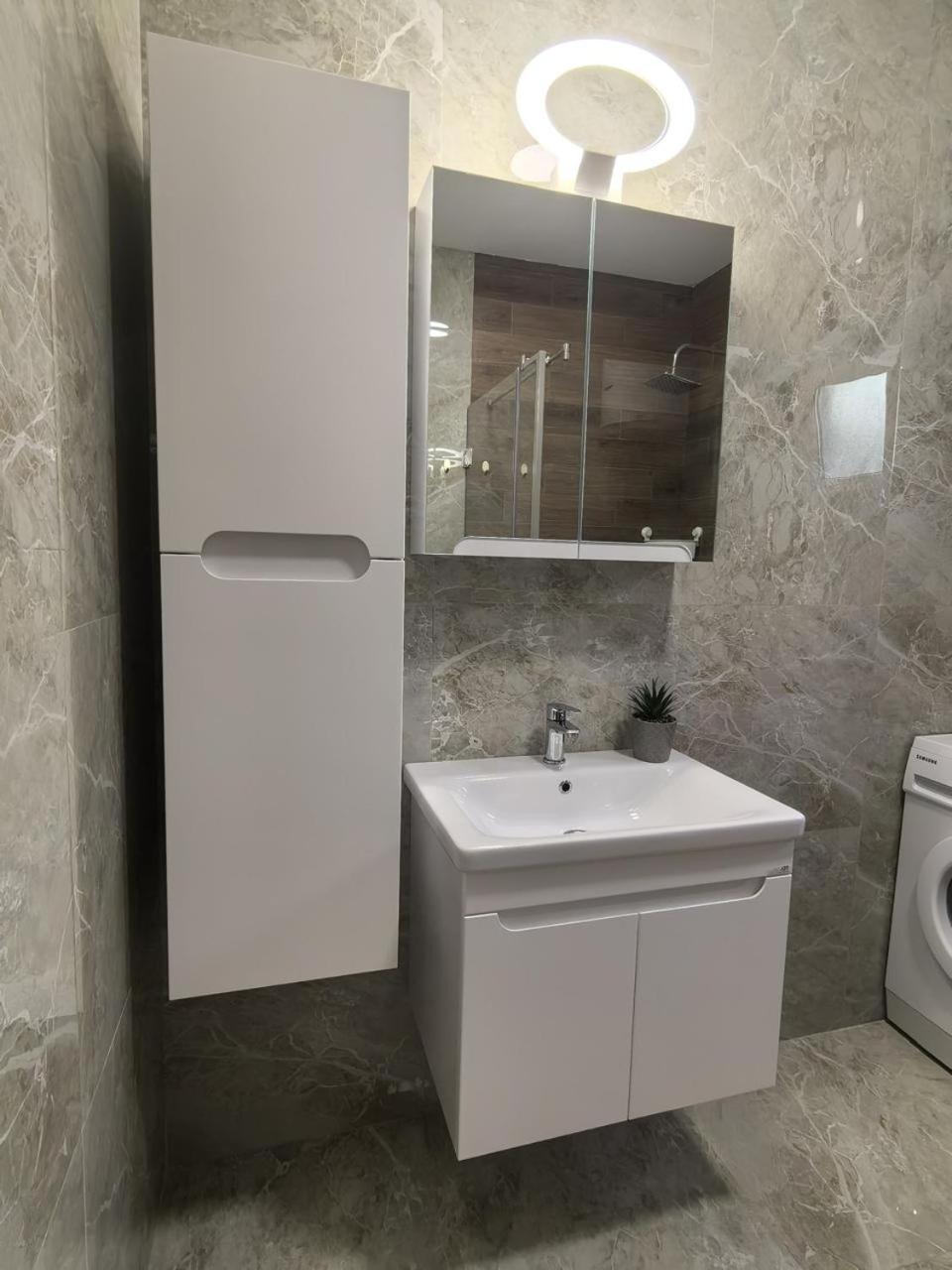 Sunny Hill - Parking - Fenced Garden - Luxury Loft Apartman Kotor Kültér fotó